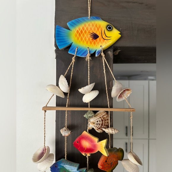 Handmade shell wind home for outdoors beach theme fish nautical style - Picture 1 of 5